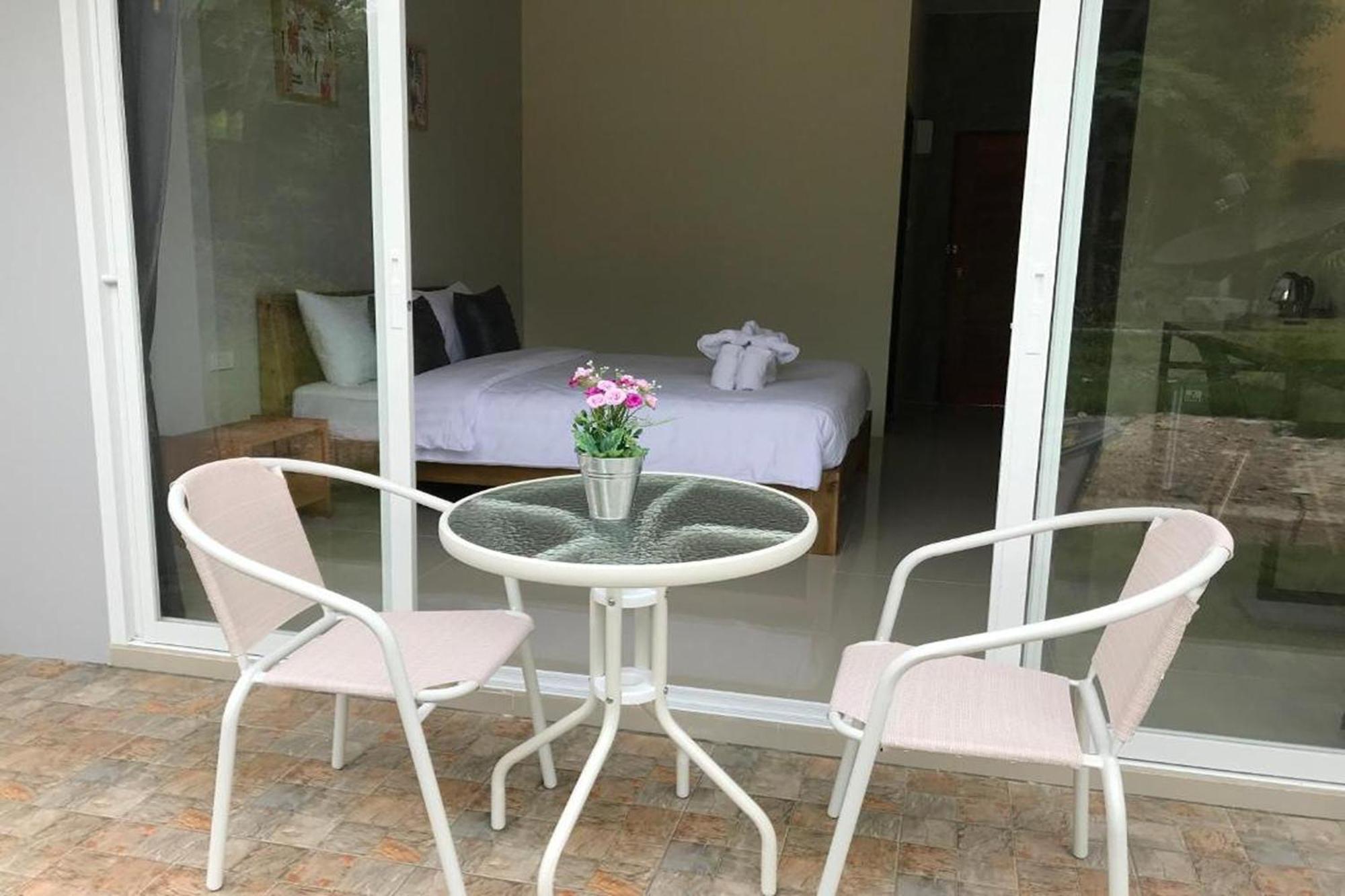 Snooze Inn Phuket - Free Shuttle To Bang Rong Pier Pa Khlok Exterior foto